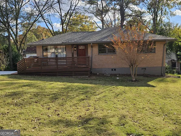 655 Shellnut Dr, Forest Park, GA 30297