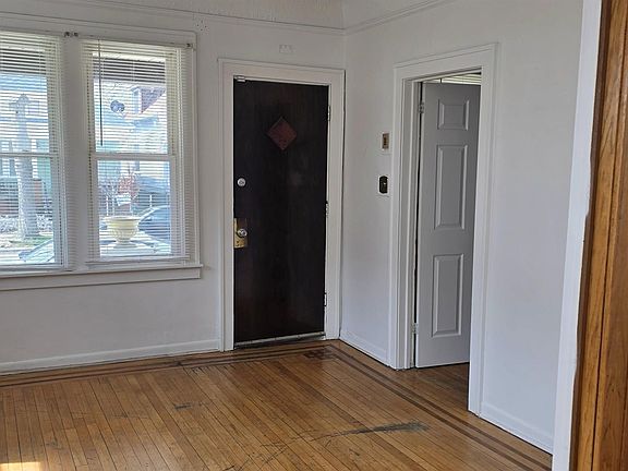 3rd image of 12080 Saint Aubin St