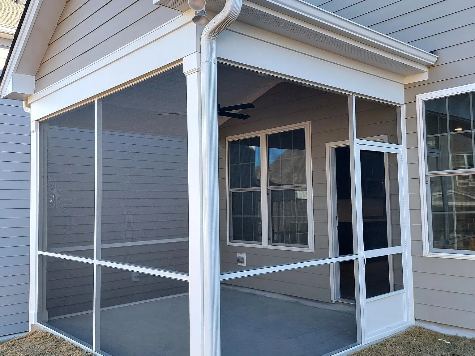 5 bed, 2630 sqft, $2,700 — Photo 3