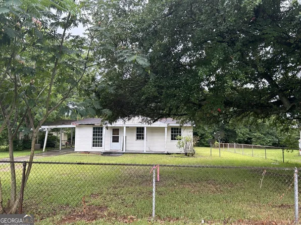 106 Forsyth St, Fort Valley, GA 31030