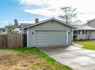 1519 SW Robertson Dr, Oak Harbor, WA 98277