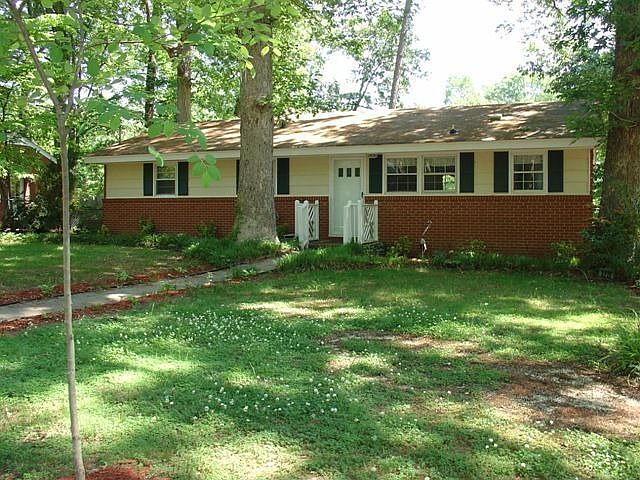 Charming ranch with full basement