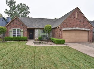 9003 S 92nd Pl E, Tulsa, OK 74133