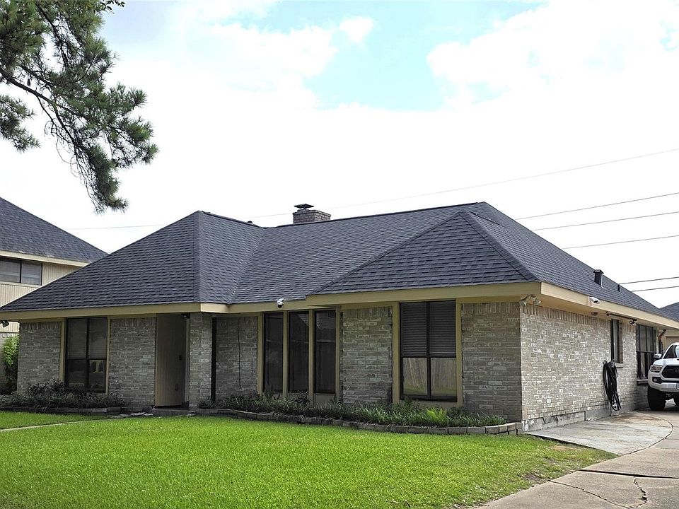 1st image of 8827 Woodleigh Dr