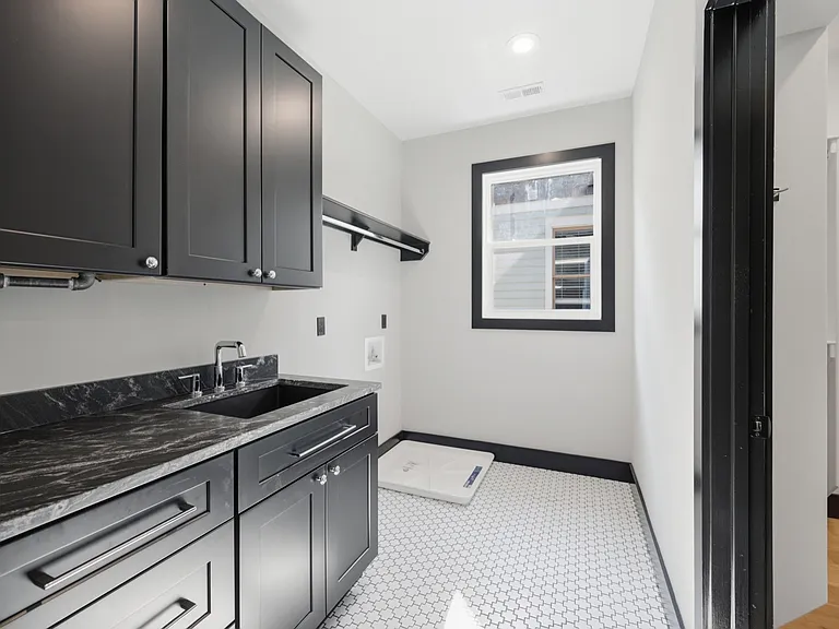 1712 Straightway Ave — Photo 30