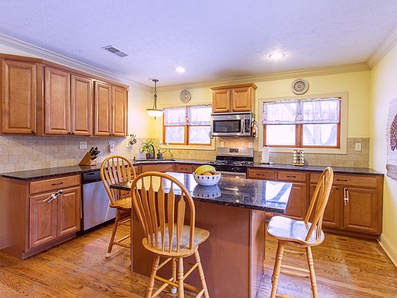 Kitchen (14x15)
