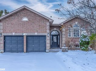 63 Mapleton Ave, Barrie, ON L4N 7L7