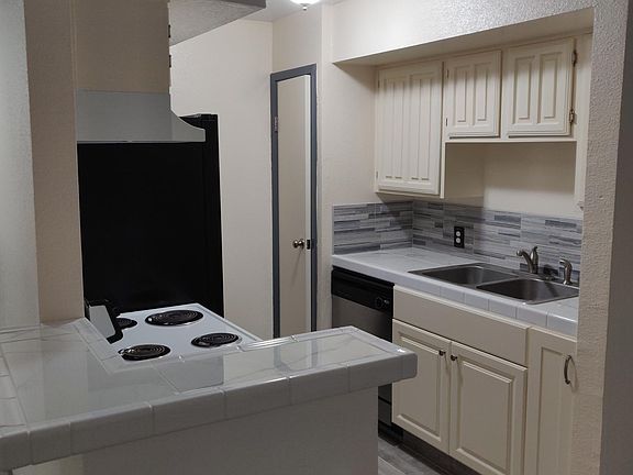 5th image of 10202 Forum Park Dr APT 275