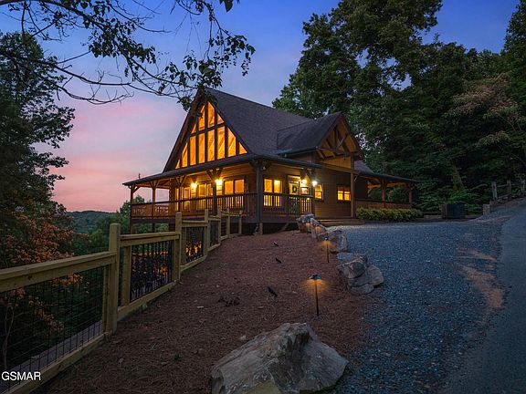 4th image of 3719 Shadyview Ridge Rd