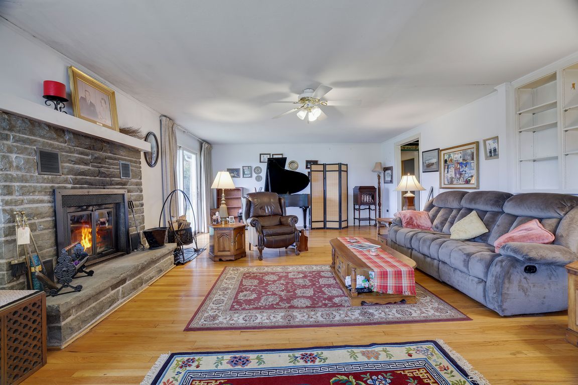 next background image