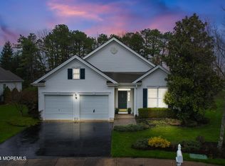 5 Waltham Ct, Jackson, NJ 08527