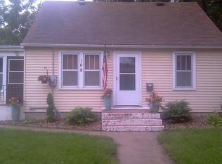 108 10th St NE, Rochester, MN 55906