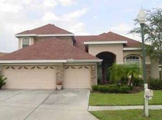 10127 Queens Park Dr, Tampa, FL 33647