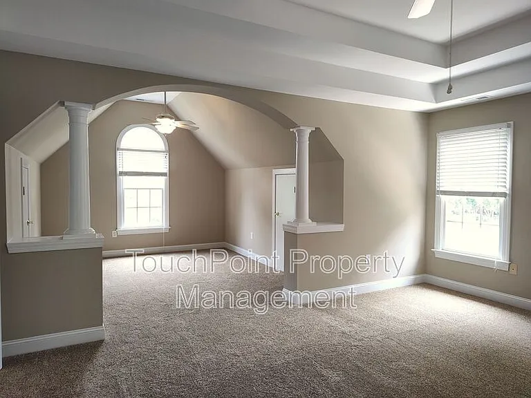 204 Limerick Dr — Photo 16