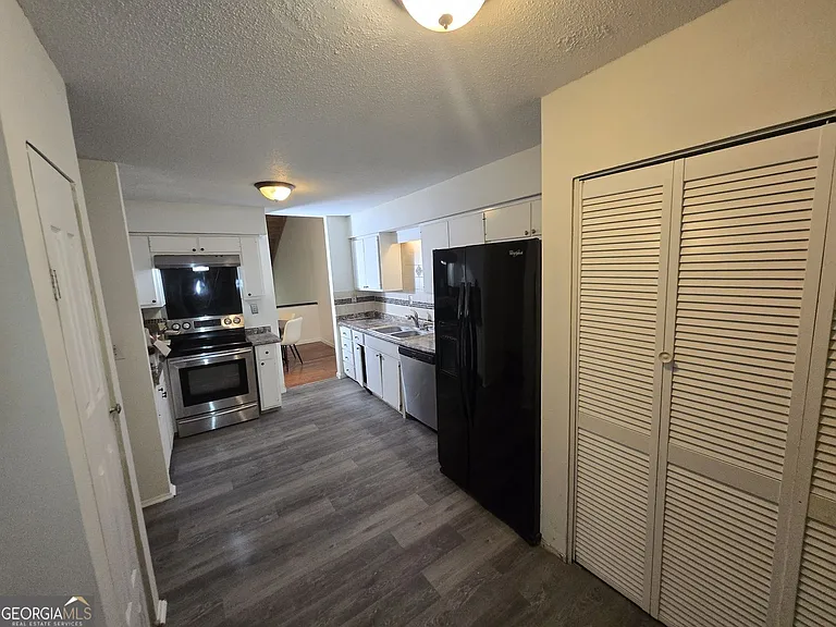 2569 Terrace Trl — Photo 6