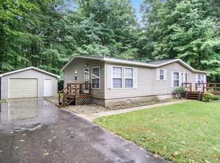 5809 W Barnhart Rd, Ludington, MI 49431