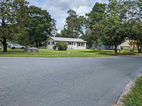 200 Cedar Lake Dr, Williamstown, NJ 08094