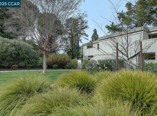 1424 Canyonwood Ct APT 2, Walnut Creek, CA 94595