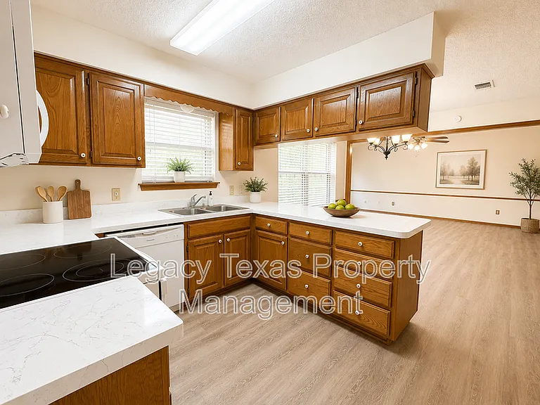 1203 Stonelake Dr — Photo 5