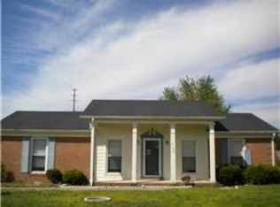 200 R W Gordon Dr, Springfield, TN 37172