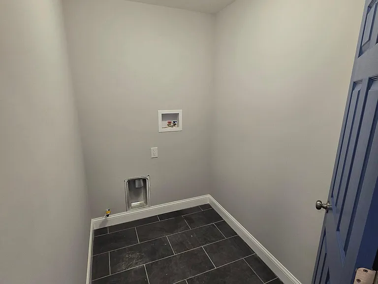 4333 Lincoln St — Photo 11