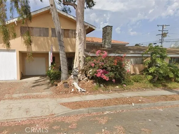 1560 9th St, Manhattan Beach, CA 90266