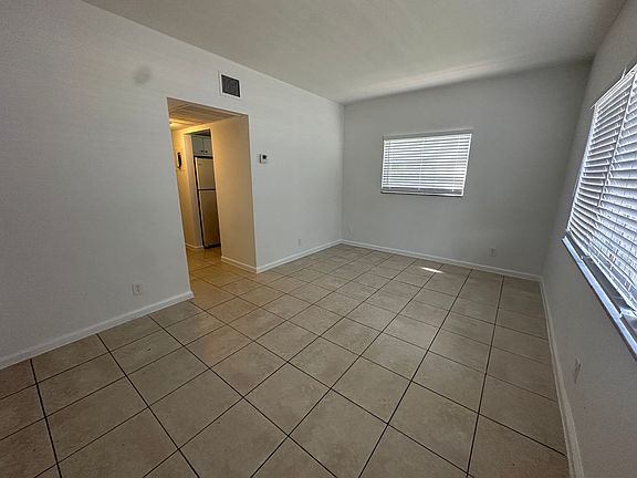 4th image of 8600 NW 40th St #8