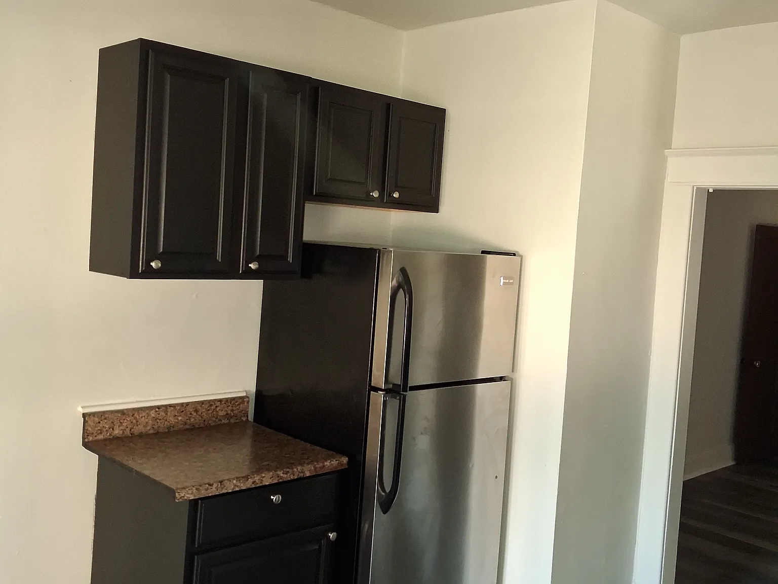 4 bed, 1260 sqft, $2,000 — Photo 3