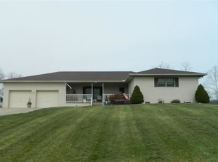 210 Lakepoint Dr, Grayson, KY 41143