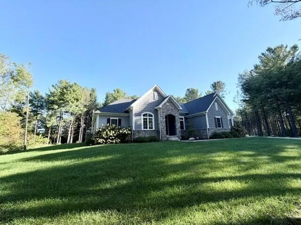 125 Pine Hills Rd, Johnstown, OH 43031