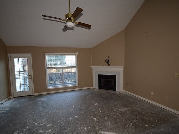 3rd image of 168 Maywood Dr