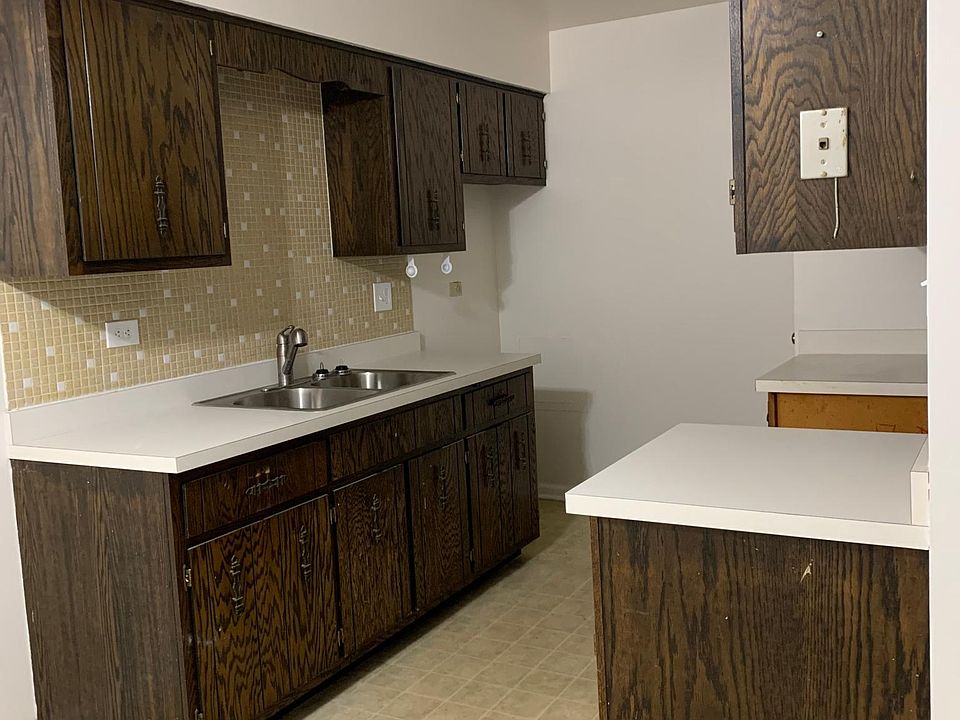 1st image of 1236 Town Crest Dr #5