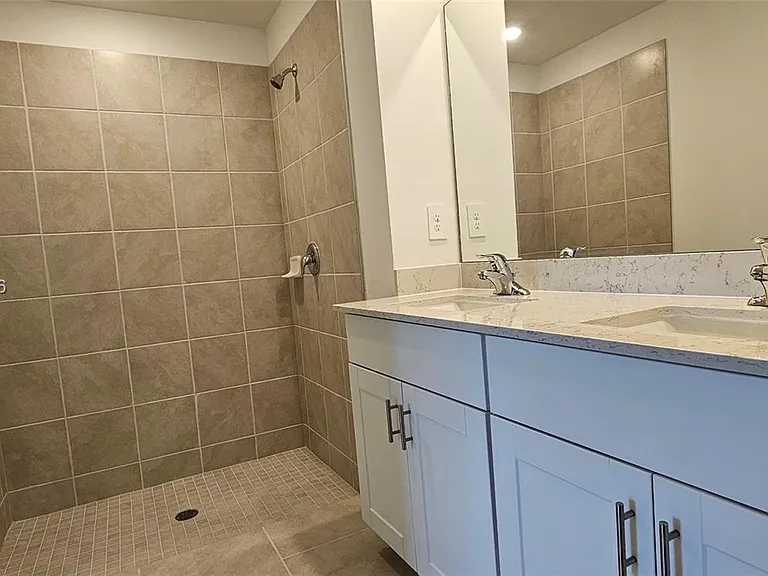 20190 Caroline Creek Pl — Photo 12