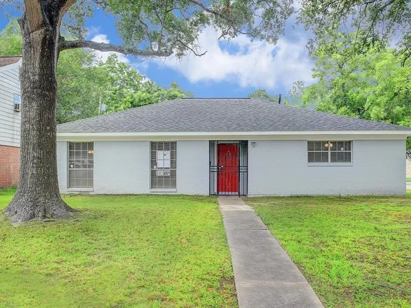 6002 W Airport Blvd, Houston, TX 77035