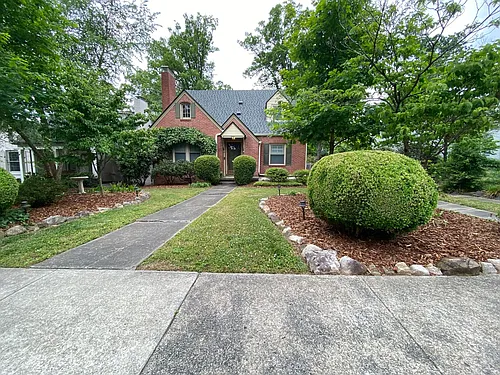 214 Kensington Rd Photo 1