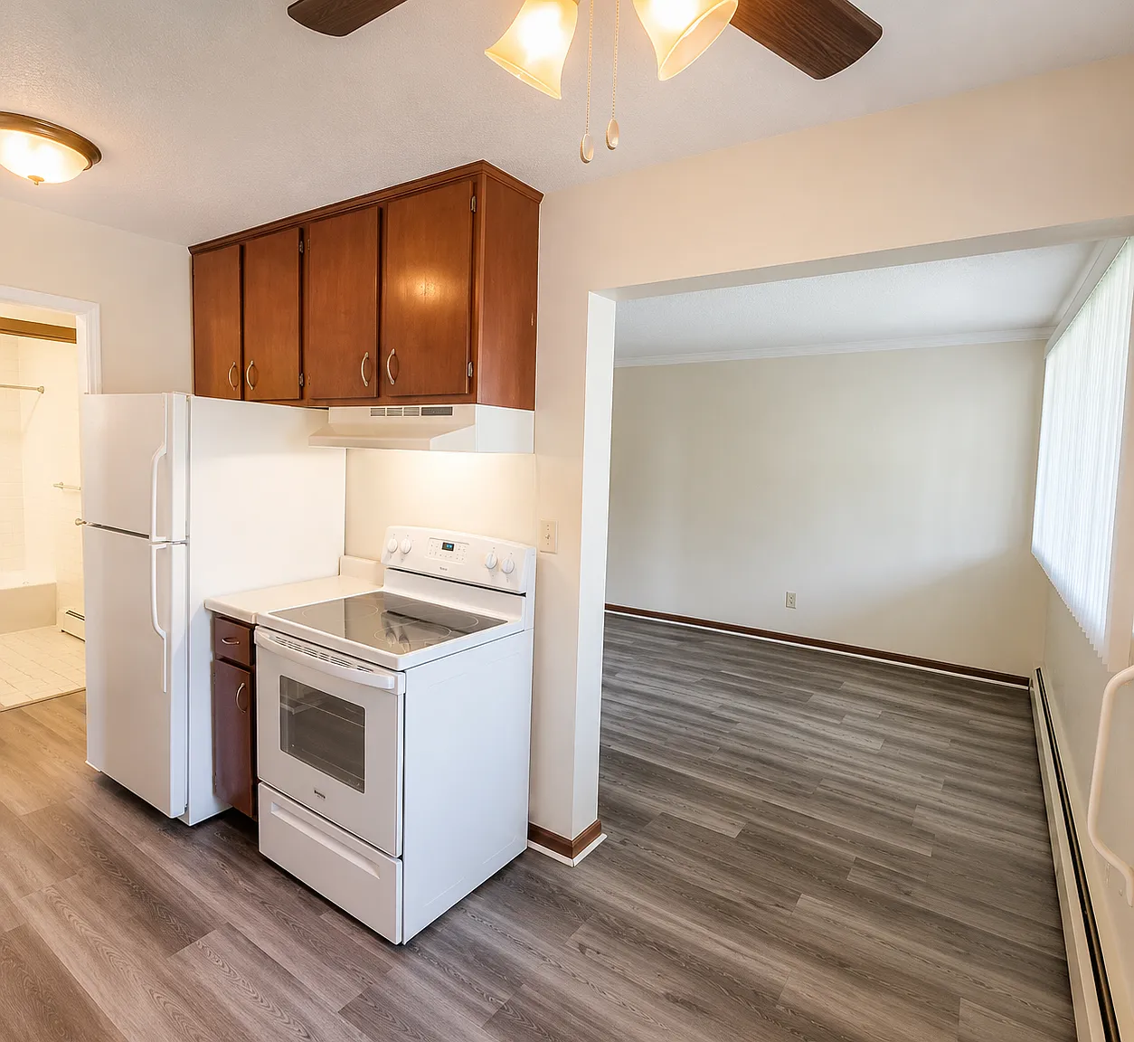 1630 Marion St — Photo 3