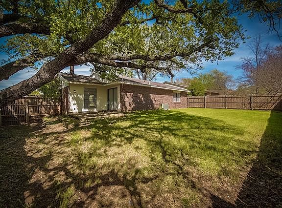 5th image of 6602 Greenfield Dr