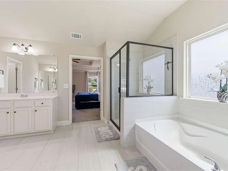 3798 Southfield Ct — Photo 37