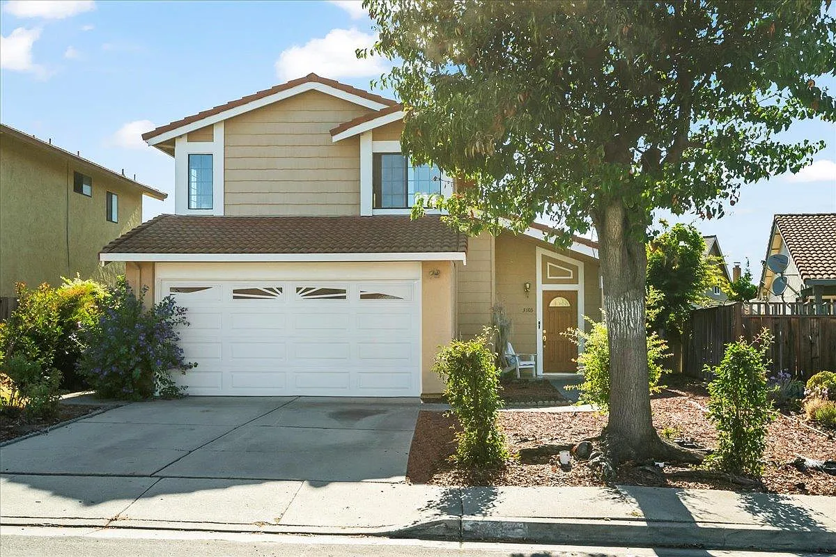 3103 Whitesand Dr photo 1