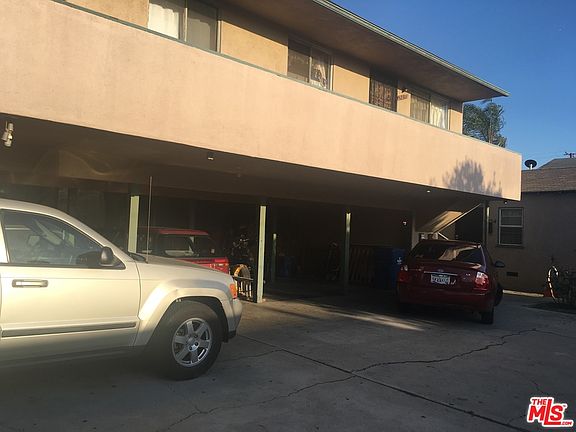3rd image of 4230 W 101st St