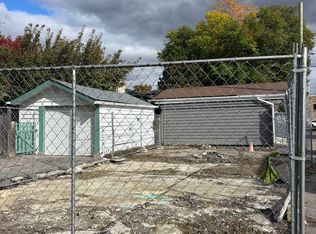 0 Sutherland Dr, Toronto, ON M4G1J5