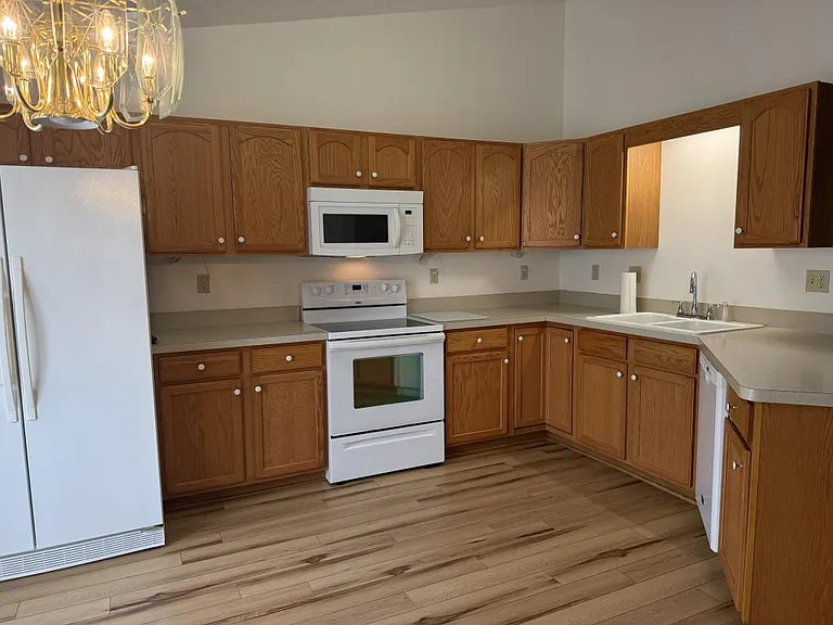 3960 Dornoch Dr — Photo 9