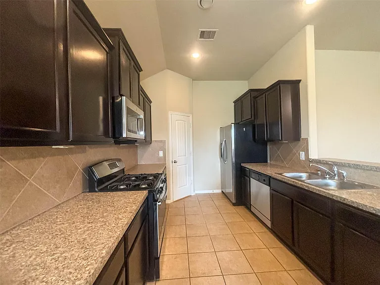 3407 Daniel Falls Ln — Photo 5