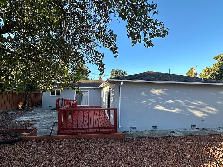 1860 Elkwood Dr — Photo 13