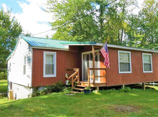 456 Twin Rocks Rd, Sterling, PA 18463