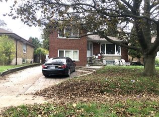 22 Perivale Cres, Toronto, ON M1J 2C1