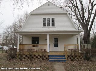 207 W Quincy St, Dimondale, MI 48821