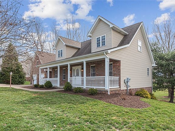 3rd image of 109 Greenfield Dr