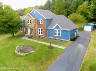 208 Dorshire Ct, Louisville, KY 40245