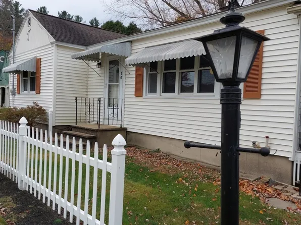 10 Riverside Drive, Dover, NH 03820